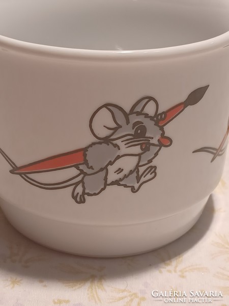 Zsolnay mug with a mouse pattern