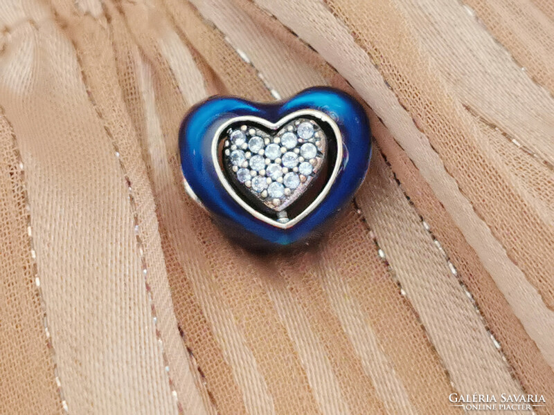 Pandora kék szív charm