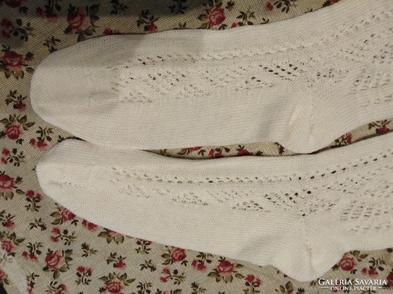 Hófehér női zokni - romantikus jelleggel / 80-as évekből