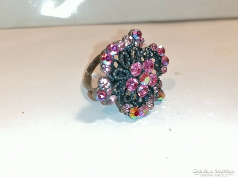Rózsaszín strasszos gyűrű (224)