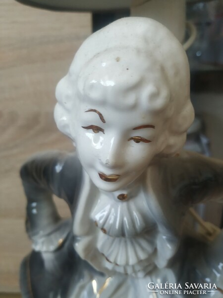Porcelán, barokk figurális lámpa párban eladó! 64 cm