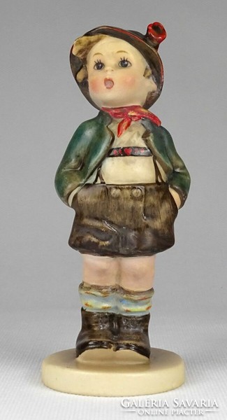1P011 Régi kalapos fiú Hummel porcelán figura 13 cm