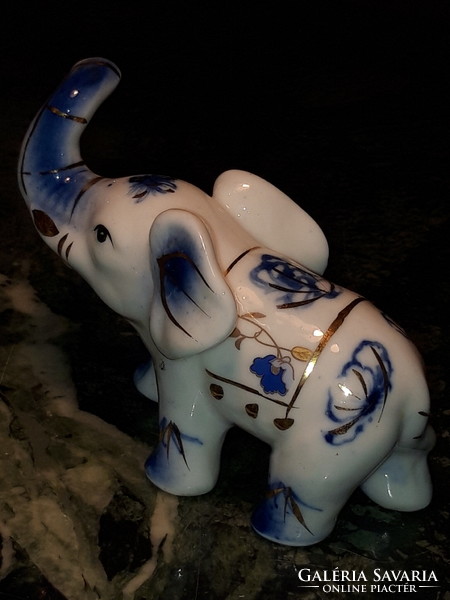 Kék- fehér - arany porcelán elefánt