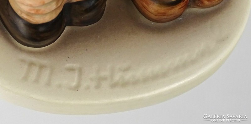 1P014 Antik Hummel porcelán fiú lány páros 10.5 cm
