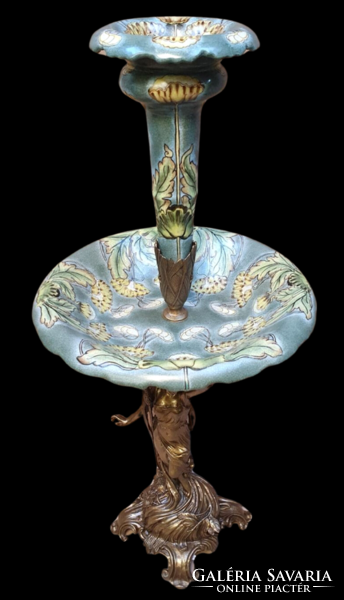 Kézzel festett szobros porcelán bronz vázás asztalközép, kínáló