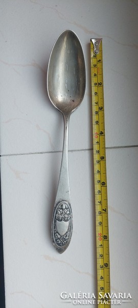 Antique 13 lat silver grape leaf soup spoon