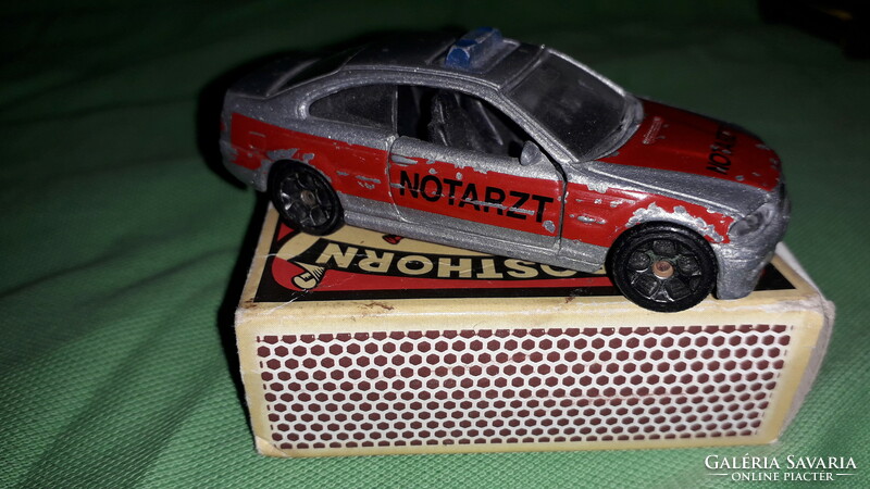 Retro majorette - matchbox-like -notarzt- emergency medical car - metal car 1:59 according to the pictures