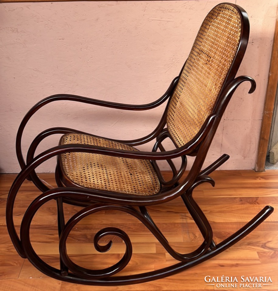 Thonet hintaszék