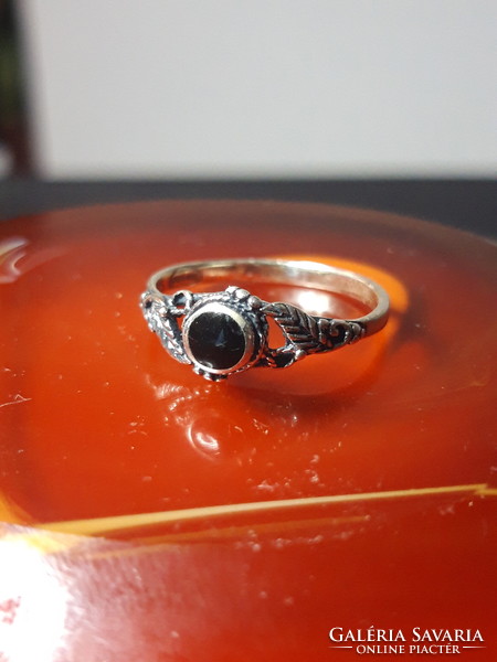 Silver ring with onyx stone - size 52