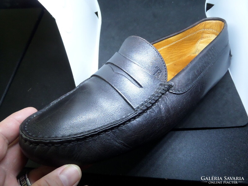 Tod's (eredeti ) 43-as UK 8,5 férfi luxus bőrcipő / mokaszin