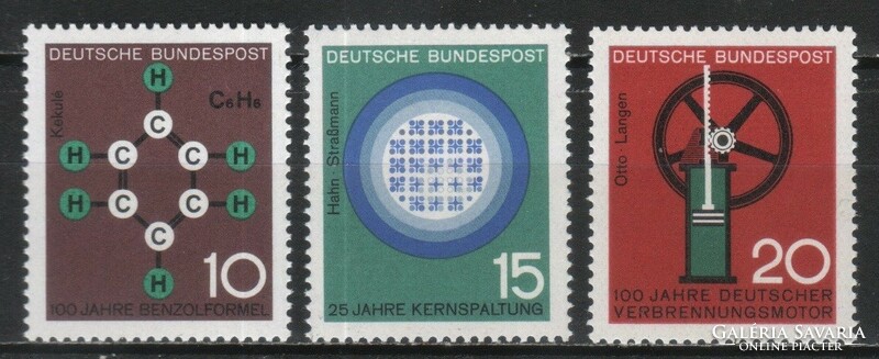 Postatiszta Bundes 1617  Mi 440-442     0,90 Euró