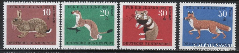 Postatiszta Bundes 1637  Mi 529-532    2,40 Euró