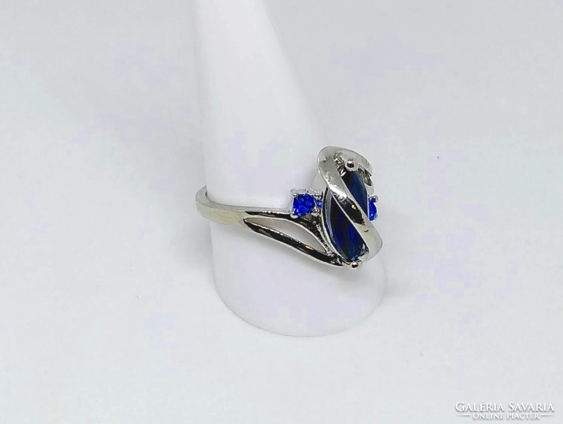 925-s töltött ezüst gyűrű (SF), kék CZ kristályokkal