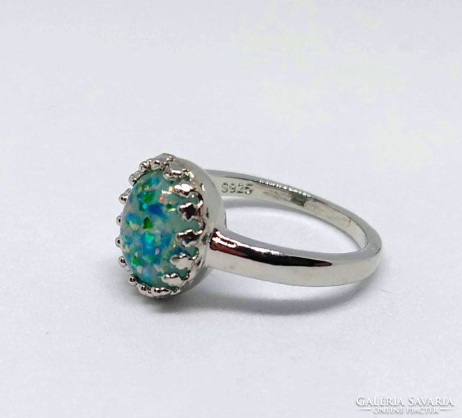 925-s töltött ezüst gyűrű, smaragdzöld szintetikus tűzopál kővel Mérete : USA 8, EU 57