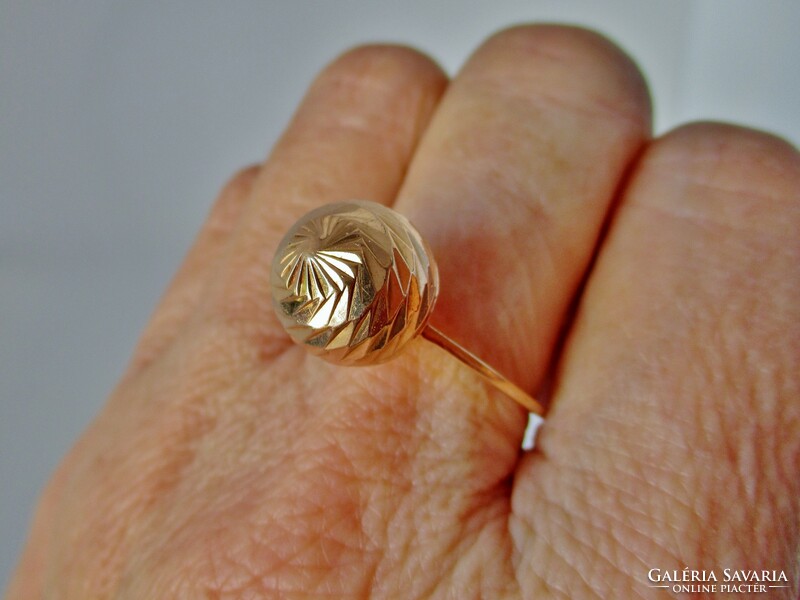 Beautiful extra large spherical 14kt gold ring