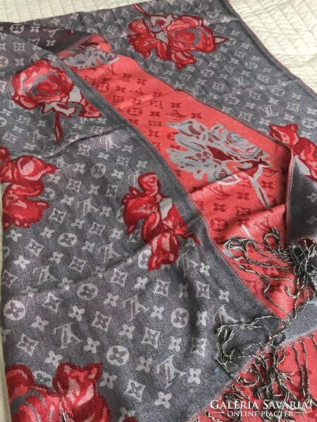 Louis vuitton scarf with rose pattern, design by stephen sprouse from 2008