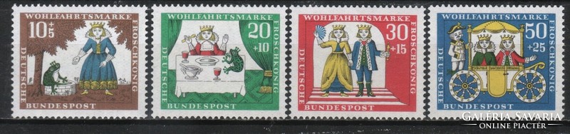 Postatiszta Bundes 1631  Mi 523-526      1,20 Euró