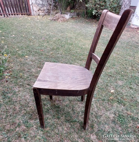 Antik art deco  szép íves támlás szék , sérült ,felújítandó