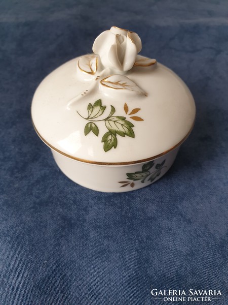 Hollóháza porcelain bonbonier with Erika pattern