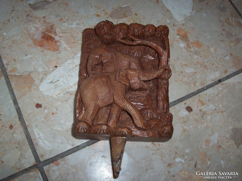 Wonderful wood carving elephants