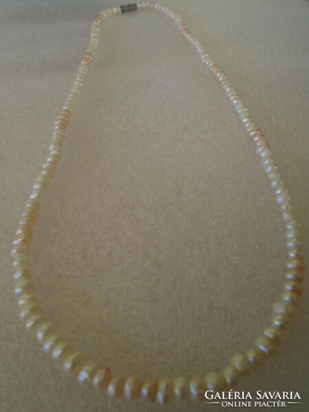 Igazgyöngy nyaklánc törtfehér Japánból 100% természetes 48 cm hosszú