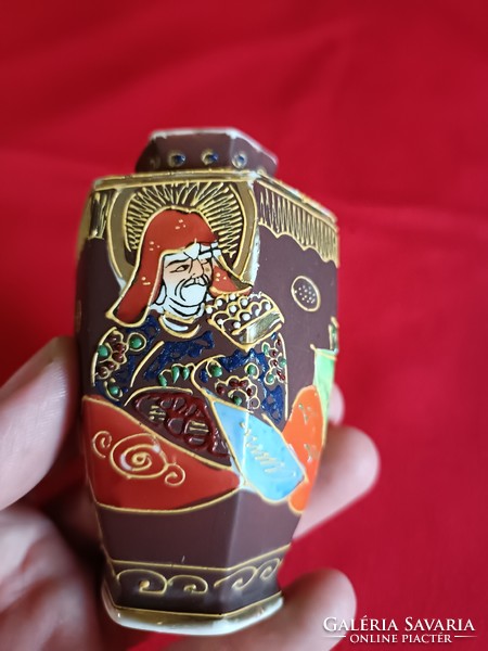 Oriental miniature samurai vase!