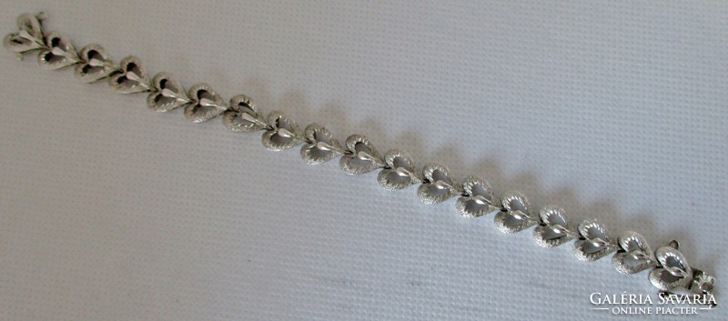 Very nice silver bracelet with many small hearts