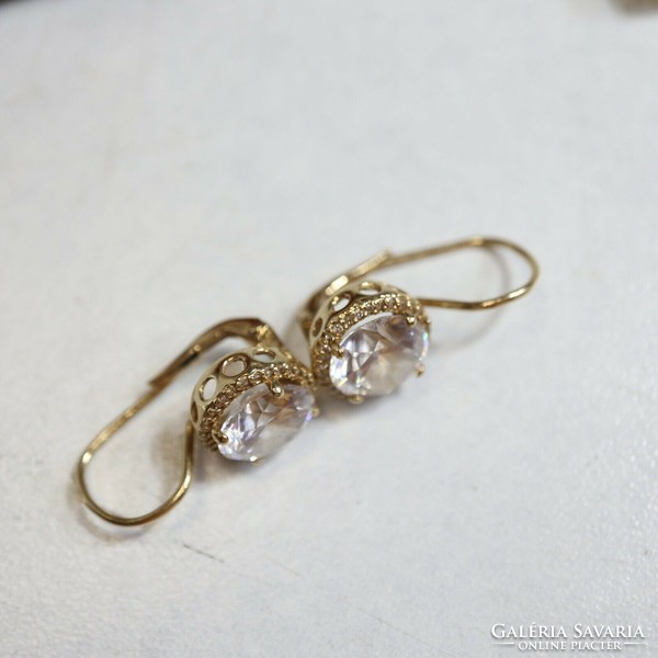 14 carat gold earrings with zirconia stones