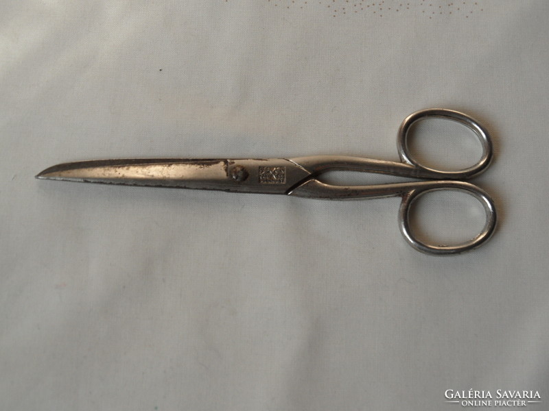 Older marked metal scissors