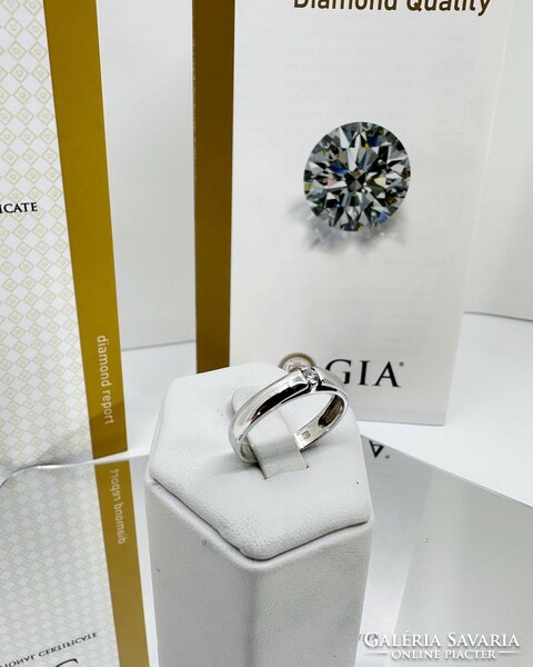 14K white gold diamond ring