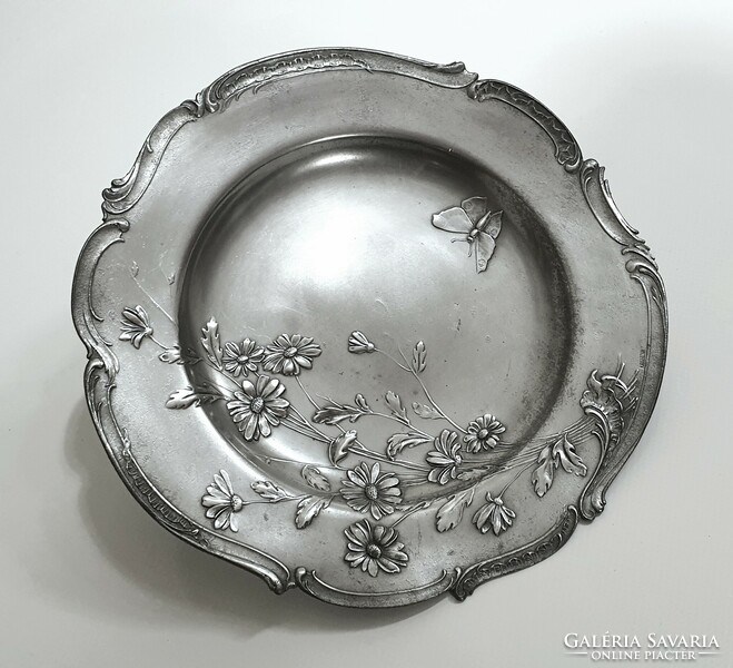 Szecessziós, ezüstözött ón tányér (Kayserzinn)