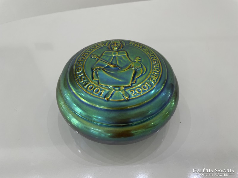 Zsolnay eozin bonbonier doboz cukortartó Szent István domborművel porcelán