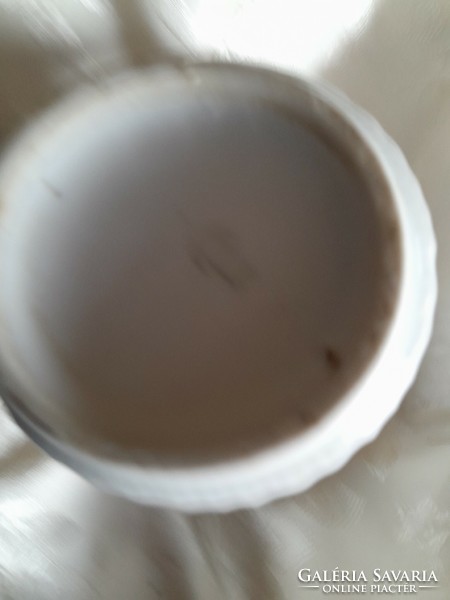 Tertia kremleveses ritka csésze  lepattanas kicsi