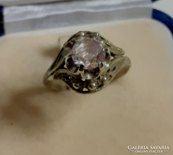 Régi jelzett orosz ezüst gyűrű mintás filigrán foglalatban csiszolt csillogó cirkónia kővel ékítve