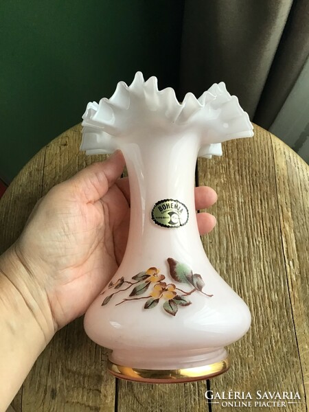 Régi cseh Bohemia szecessziós tejüveg váza