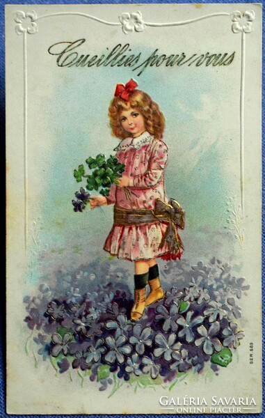 Antique embossed greeting litho postcard - little girl 4-leaf clover bouquet violet field from 1908