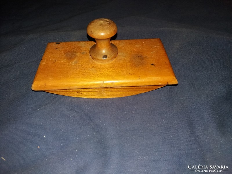 Old wooden tapper with ink dryer in beautiful condition according to the pictures 16 x 10 cm