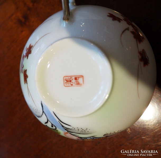 Vékony, kínai porcelán reggeliző duó