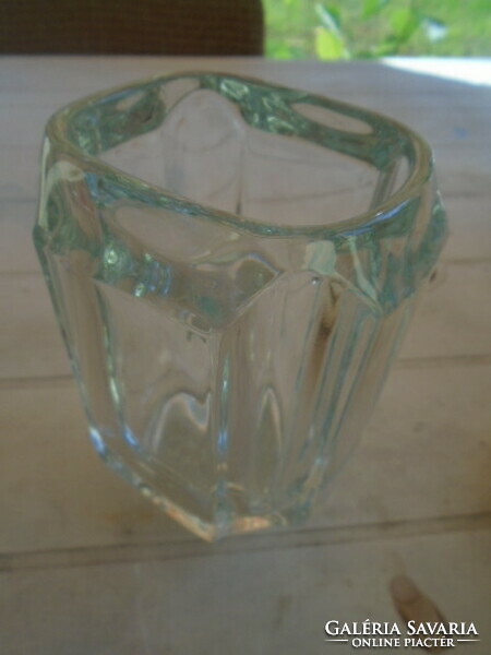 Heavy-thick Scandinavian glass vase, flawless, beautiful piece of craftsmanship, 1345 grams, marked kosta