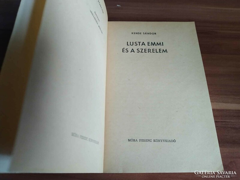 Delfin könyv, Kende Sándor: Lusta Emmi és a szerelem, 1983