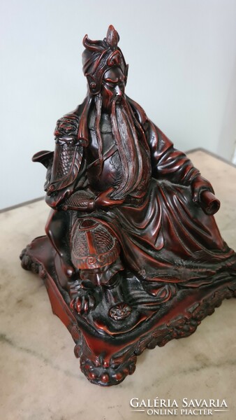 Oriental statue, medium size