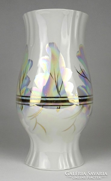 Iridescent porcelain decorative vase marked 1P282 21 cm