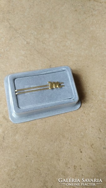 Older tie clip or scarf pin with 