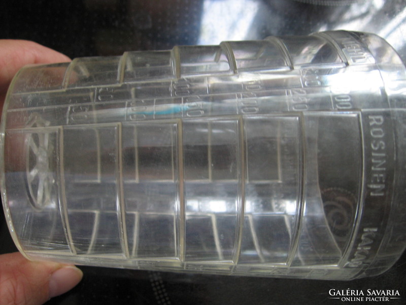 Műanyag retro konyhai süteményes mérőedény, mérőpohár DRP