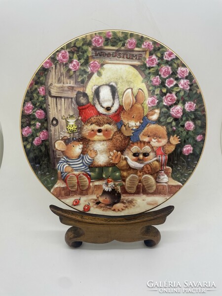 Royal doulton porcelain plate with English fairytale characters 21cm