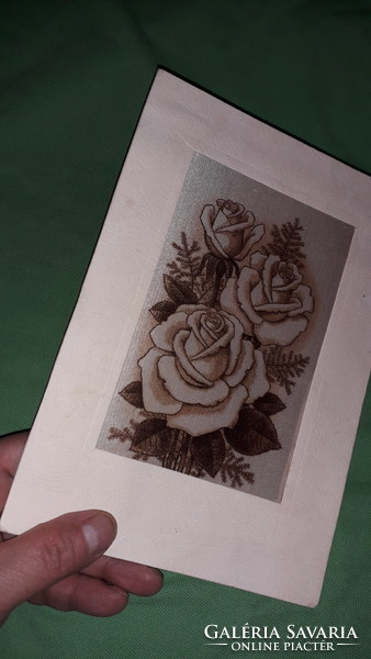 Régi KÉPCSARNOK selyemkép ablakos múvész Dísztávirat rózsák képeslap A/5 a képek szerint 1.