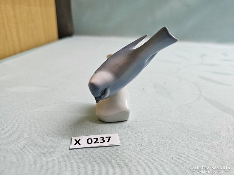 X0237 Zsolnay kismadár 9 cm