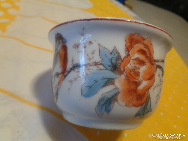Koma cup, Viennese red rose and bird pattern, bottom also painted, 11 x 7 cm