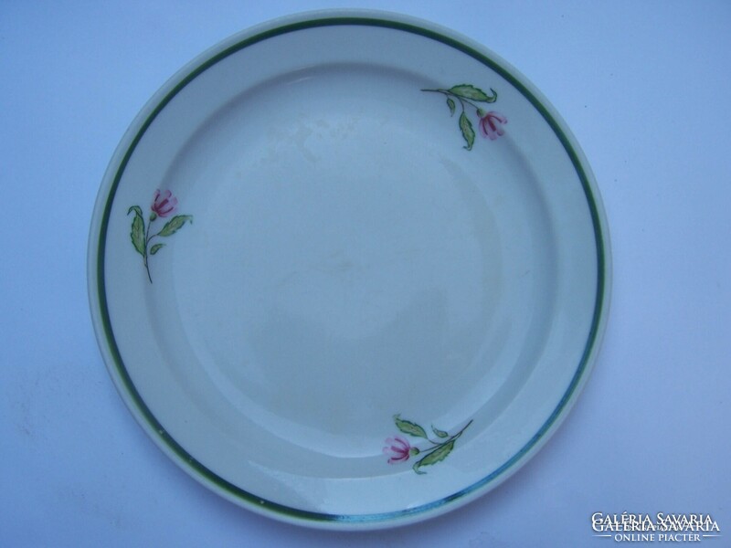 Old zsolnay floral cake plate in beautiful condition. Marked 19.5 cm