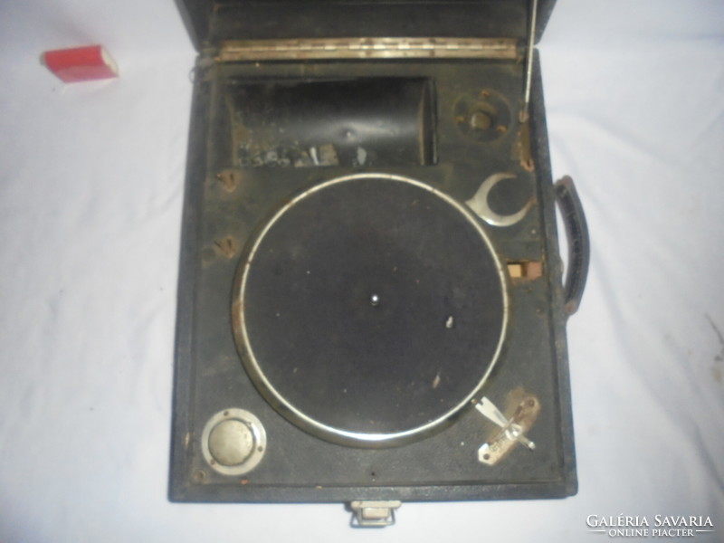 Antik gramofon " Kristály Rex " - fellelt állapot